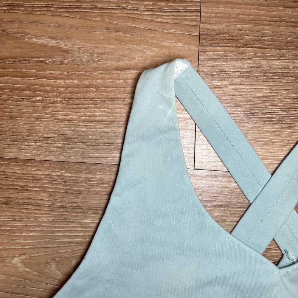 Women’s Mint Green Sports Bra Size M - Picture 10 of 10